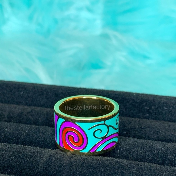 🥳 Re stock alert! 🥳 Gorgeous Statement Ring - Picture 5 of 7